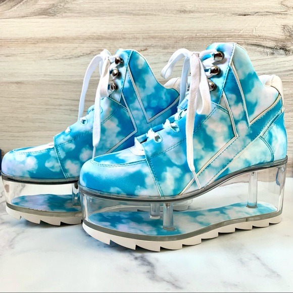 qozmo qloud platform sneakers